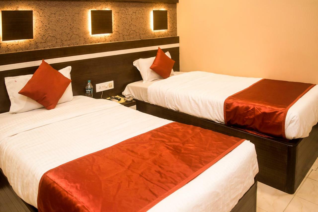 Pushpak International 2* Kolkata
